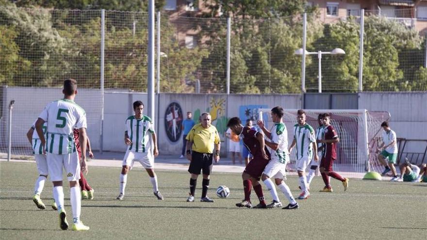 Puesta de largo del Córdoba B con victoria ante los juveniles (3-0)