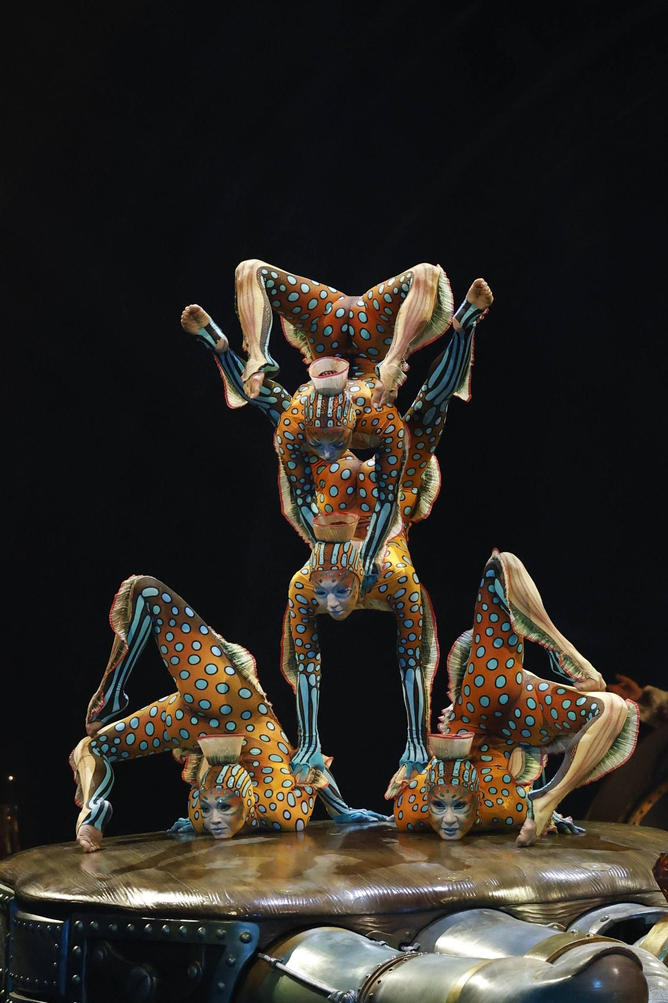 EN IMÁGENES: Acrobacias de todos los colores en el Circo del Sol, se estreno en Gijón