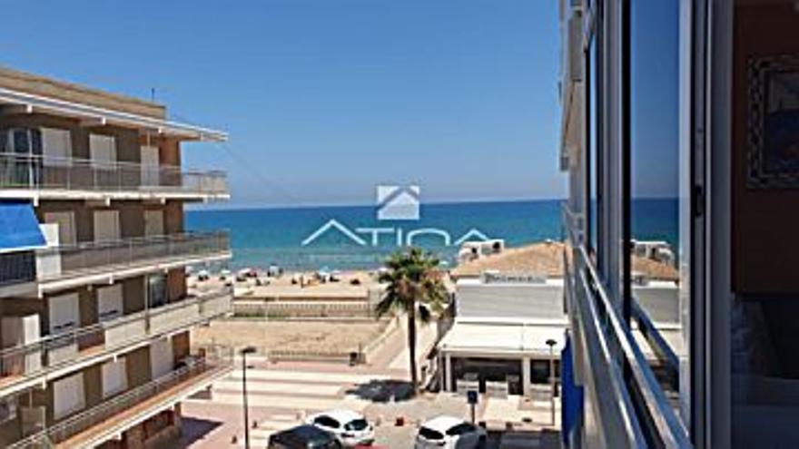 180.000 € Venta de piso en Daimús 140 m2, 4 habitaciones, 2 baños, 1.286 €/m2, 3 Planta...