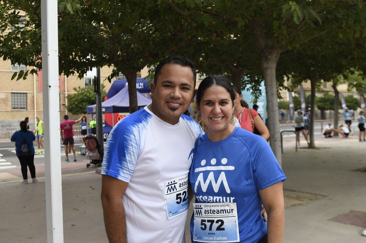 La carrera y marcha Solidaria Asteamur, en imágenes