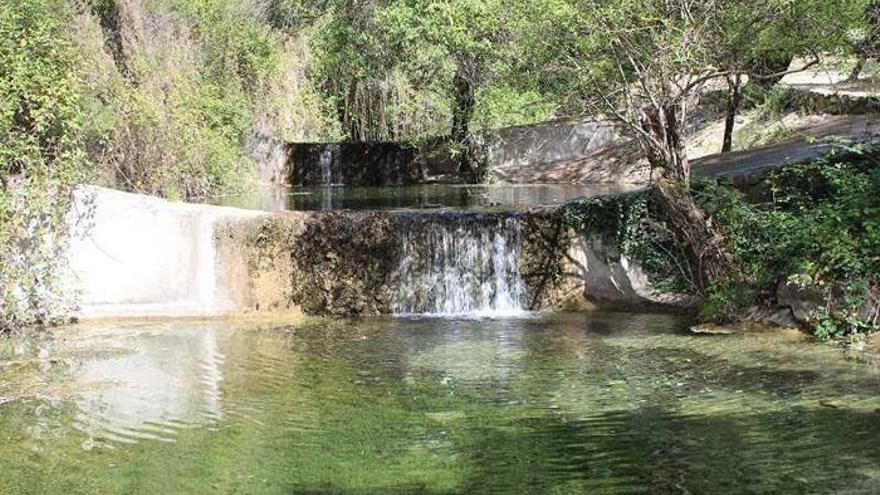 Imagen del área recreativa El Alcázar, Alcaucín, un rincón singular de Málaga.