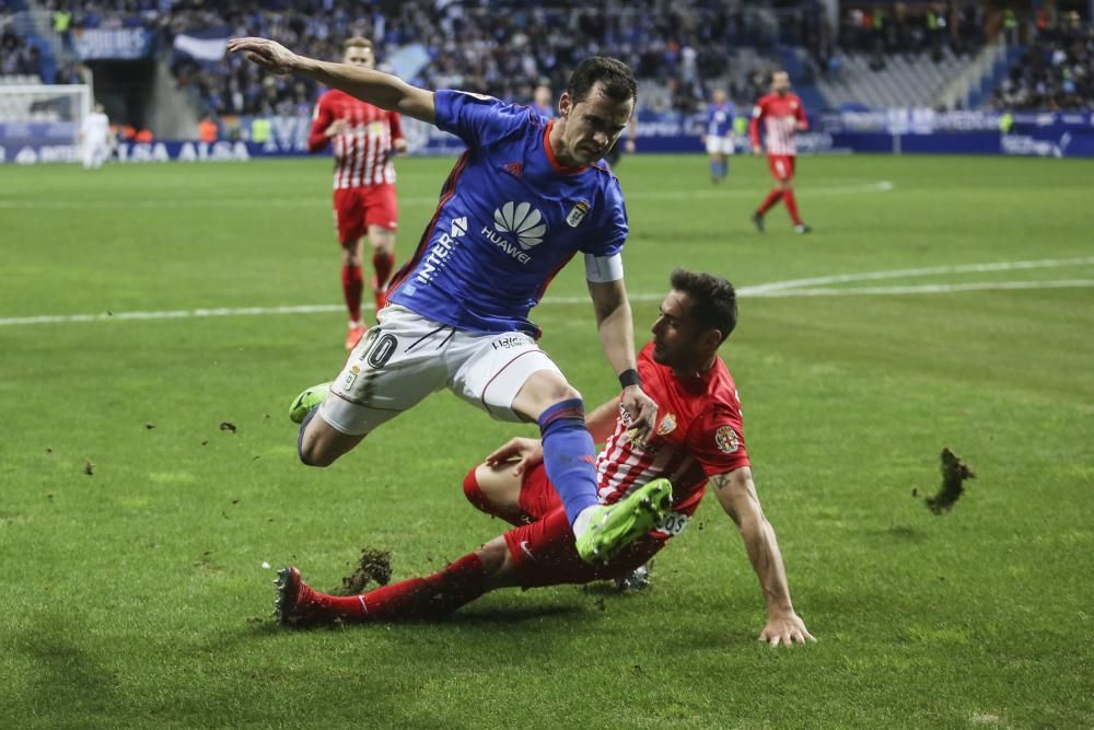 Partido en el Carlos Tartiere entre el Oviedo y el Almería