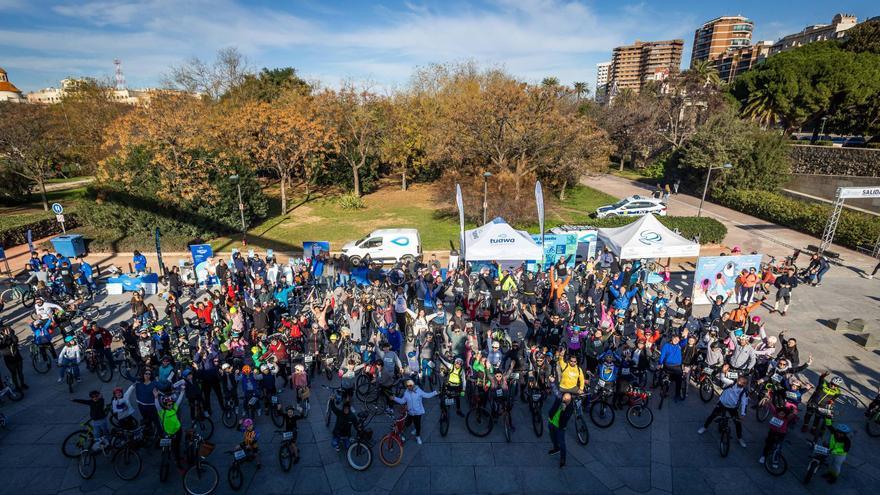 La Volta a la CV y Tuawa de Global Omnium  ‘Pedalean por el Planeta’