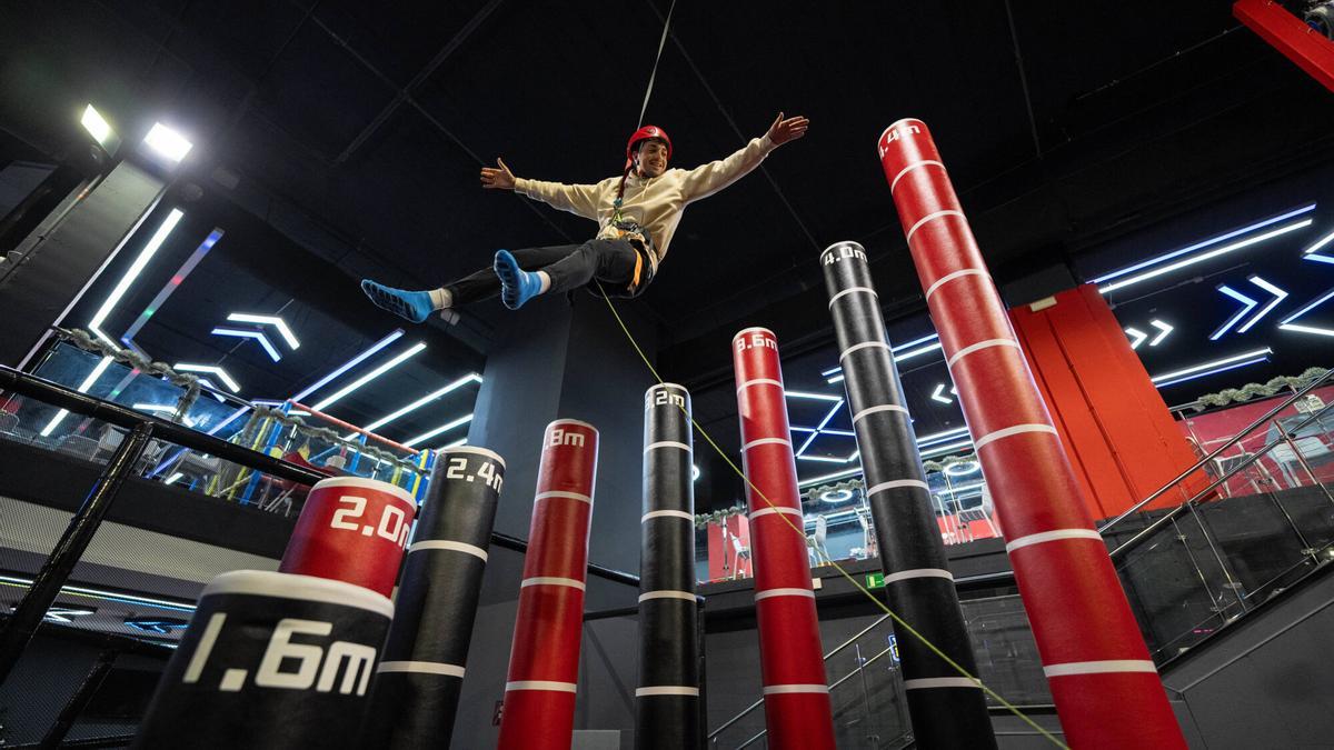 Nuevo circuito imposible del Hijump Park de Badalona: llegas a los 4,40 metros en apenas 10 zancadas.