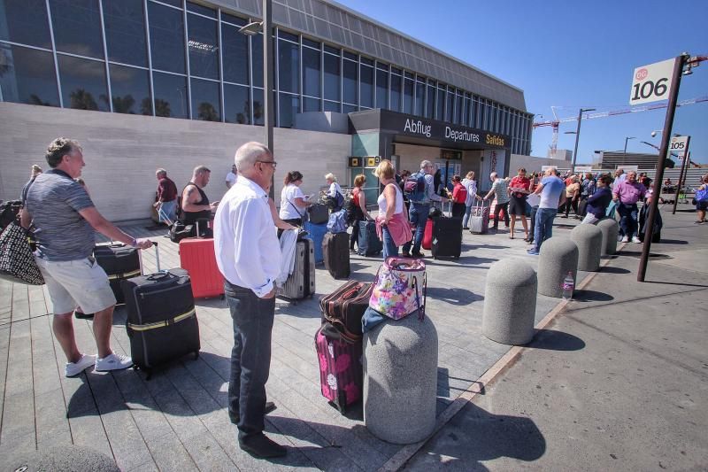 Situación en el aeropuerto de Tenerife Sur.