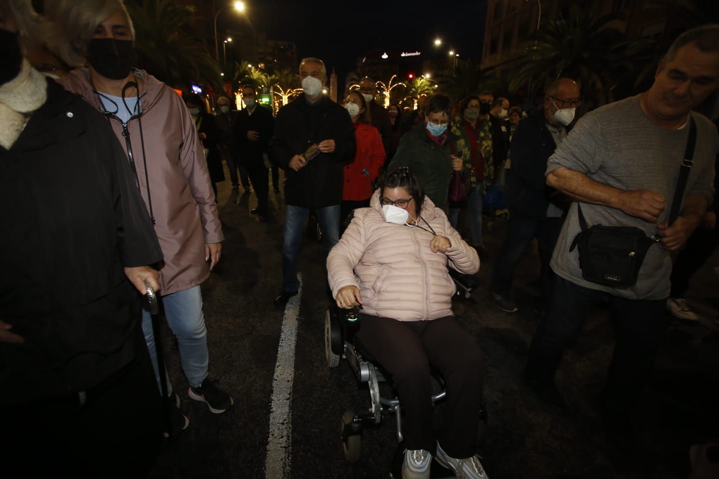 Alicante sale a la calle para exigir al Estado una mayor financiación de la Comunidad Valenciana