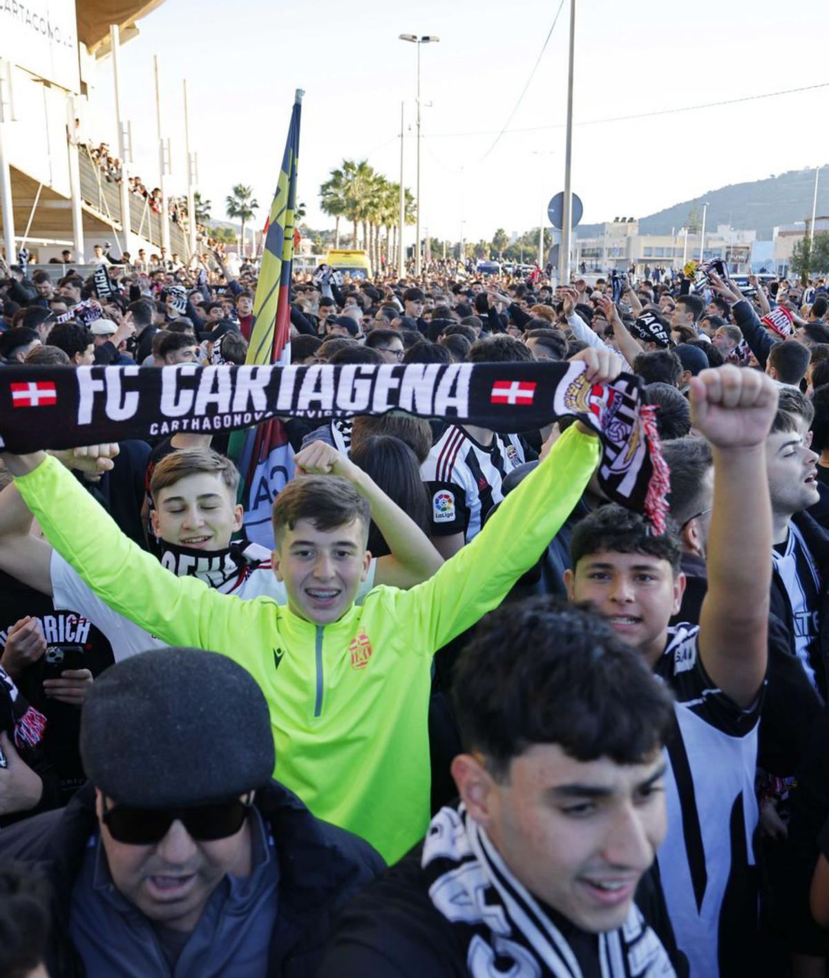 El derbi revive con rivalidad y mucha tensión