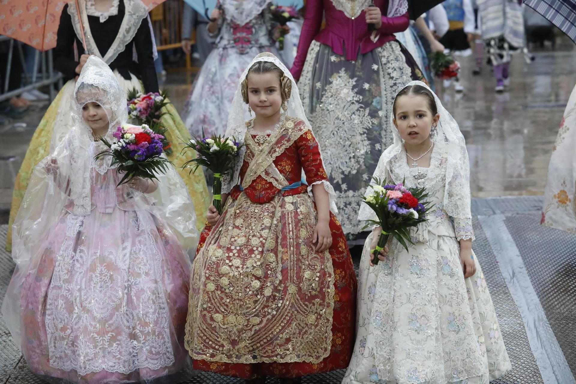 Búscate en el primer día de ofrenda por la calle Quart (entre las 18:00 a las 19:00 horas)