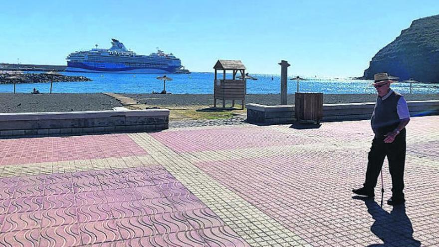 Panorámica del puerto de San Sebastián de La Gomera antes de que se decretara el estado de alerta.