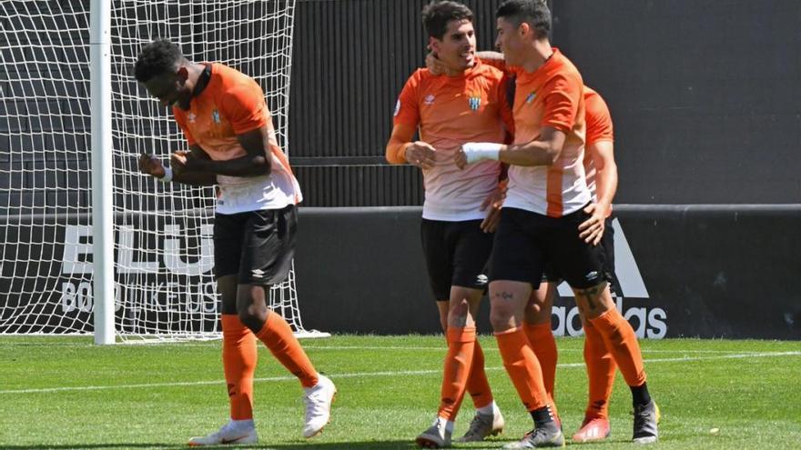 Celebració del gol del Peralada- Girona B d&#039;avui a València.