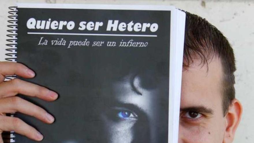 Felipe Giner, autor de &quot;Quiero ser hetero&quot;.