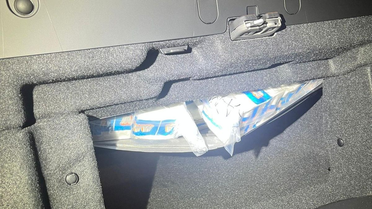 Dos detenidos por llevar 87 kilos de hachís en el coche en el distrito barcelonés de Gràcia