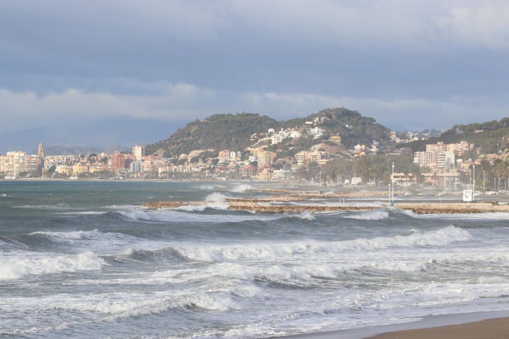 La Aemet ha activado para toda la provincia el aviso por fuertes vientos, que podrán alcanzar los 80km/h, y oleaje durante este miércoles por los efectos de la borrasca Bruno.