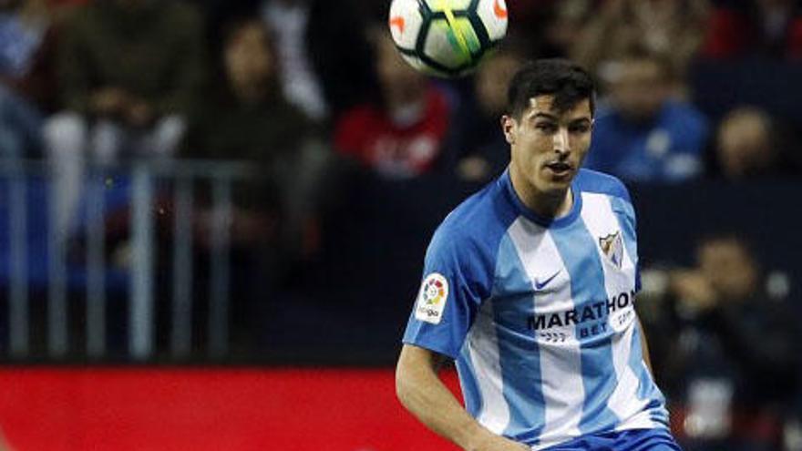 Diego González, durante el partido con el Valencia.