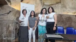Tres generaciones emocionan al público en la Escuela del Vino con un encuentro cargado de vivencias y reflexión