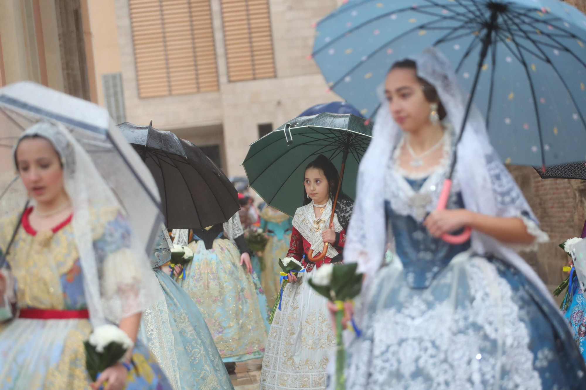 Búscate en el primer día de ofrenda por la calle de la Paz (entre las 18:00 a las 19:00 horas)