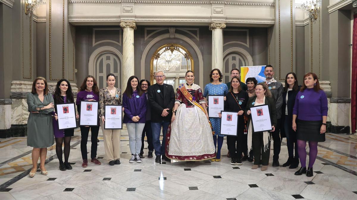 El Ayuntamiento reconoce a siete mujeres de la fiesta