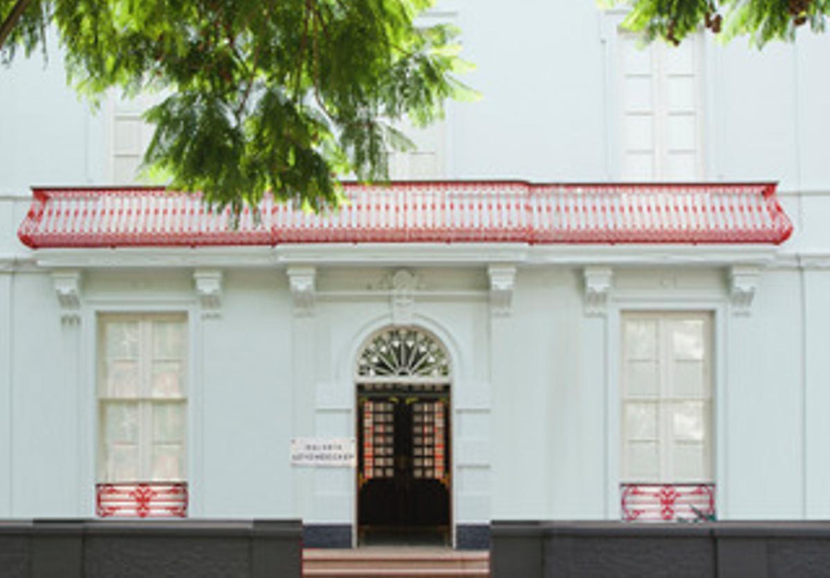 La fachada de la galería de las ramblas capitalinas.