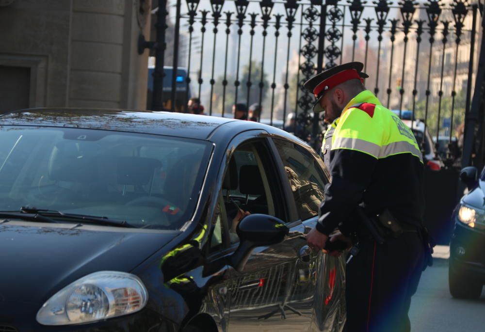 Les imatges del dia de la suspensió del ple d'inve