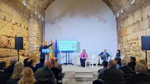 Acto de memoria en la sala del sarcógado de Hipólito de la Torre del Pretori de Tarragona, en el que ha participado el delegado del Gobierno en Catalunya, Carlos Prieto.