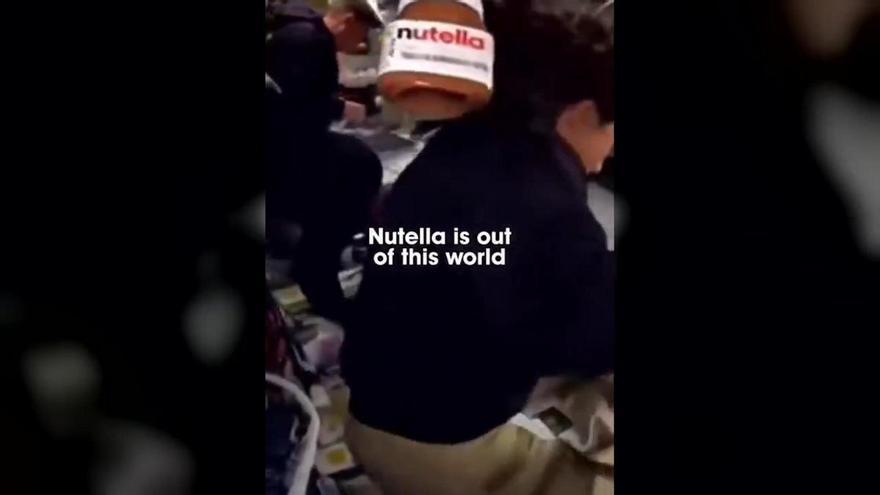 Un tarro de Nutella aparece flotando en plena transmisión de los astronautas de Artemis II
