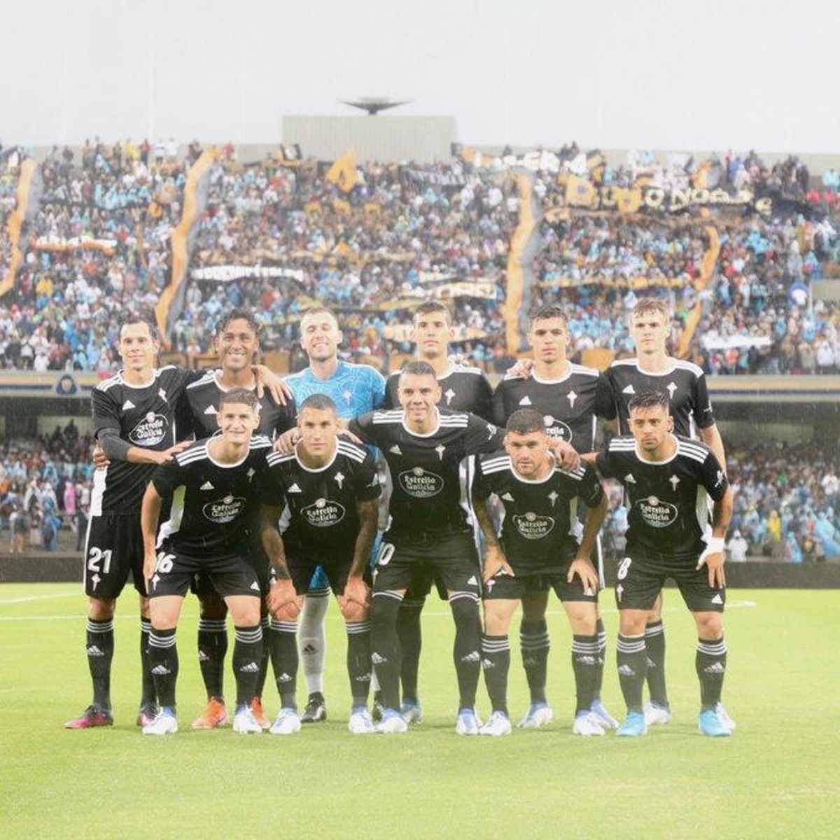 Alineación inicial.