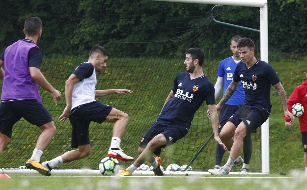 Negredo, uno de los protagonistas del lluvioso día