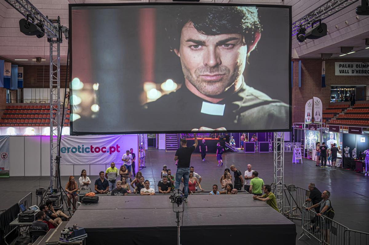 Ambiente en la primera jornada del Salón Erótico