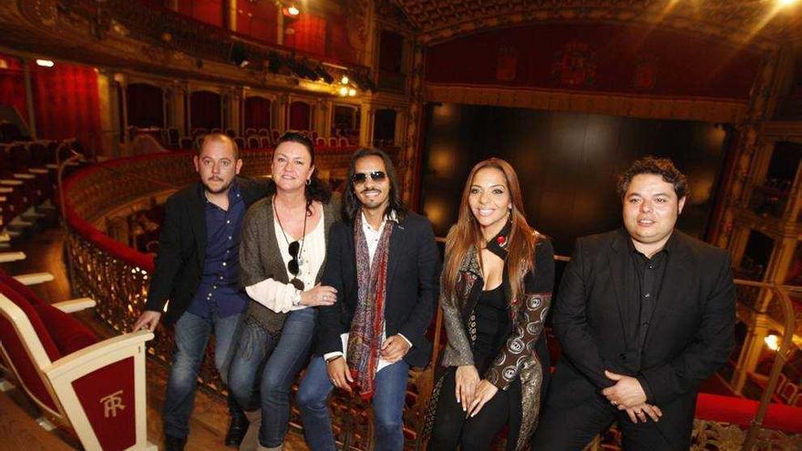 Jeromo Segura, Olivia Bella, Farruquito, Gema Monje y el guitarrista murciano Faustino Fernández.