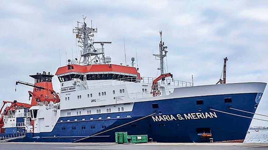 El barco Maria S. Merian, en el muelle de Cambulloneros del Puerto de La Luz.