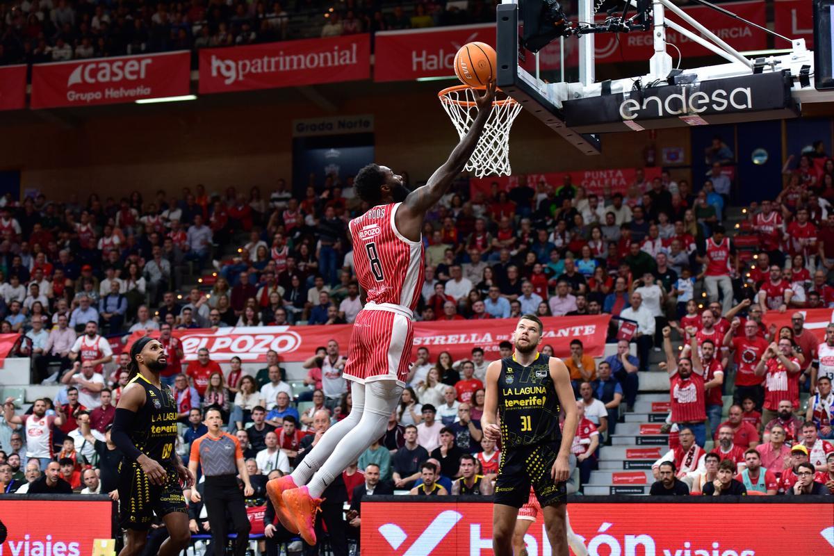 Howard Sant-Roos, uno de los más destacados del UCAM Murcia, en el partido ante La Laguna Tenerife.