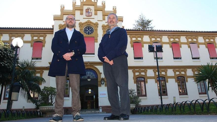 José Luis Cabrera (izquierda) y Francisco Rodríguez Marín, en la antigua Casa de la Misericordia en enero.
