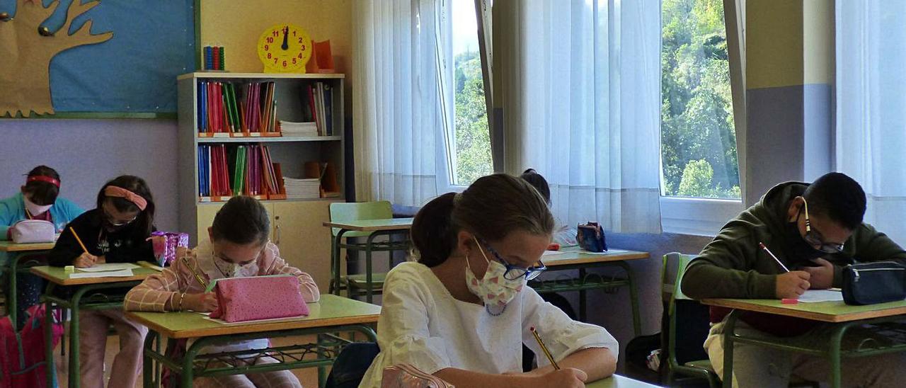 El CSIC recomienda purificadores de aire en las aulas si hay “tiempo adverso”