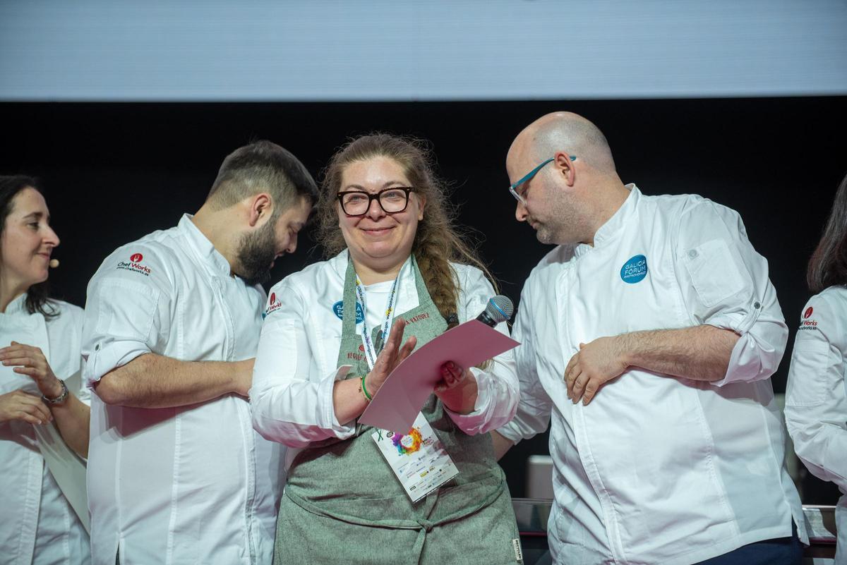 Begoña Vázquez, premio a la mejor chef gallega de 2024 en el Fórum Gastronómico de A Coruña Begoña Vázquez, premio a la mejor chef gallega de 2024 en el Fórum Gastronómico de A Coruña
