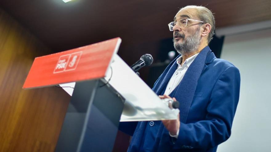 Lambán critica &quot;la irresponsabilidad&quot; del PSOE de Huesca y llama a la “paciencia” con el relevo interno