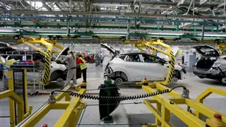 La crisis de los semiconductores obliga a parar varias factorías de Renault en Valladolid y Palencia