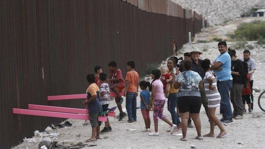 Balancines para la integración en el muro de México