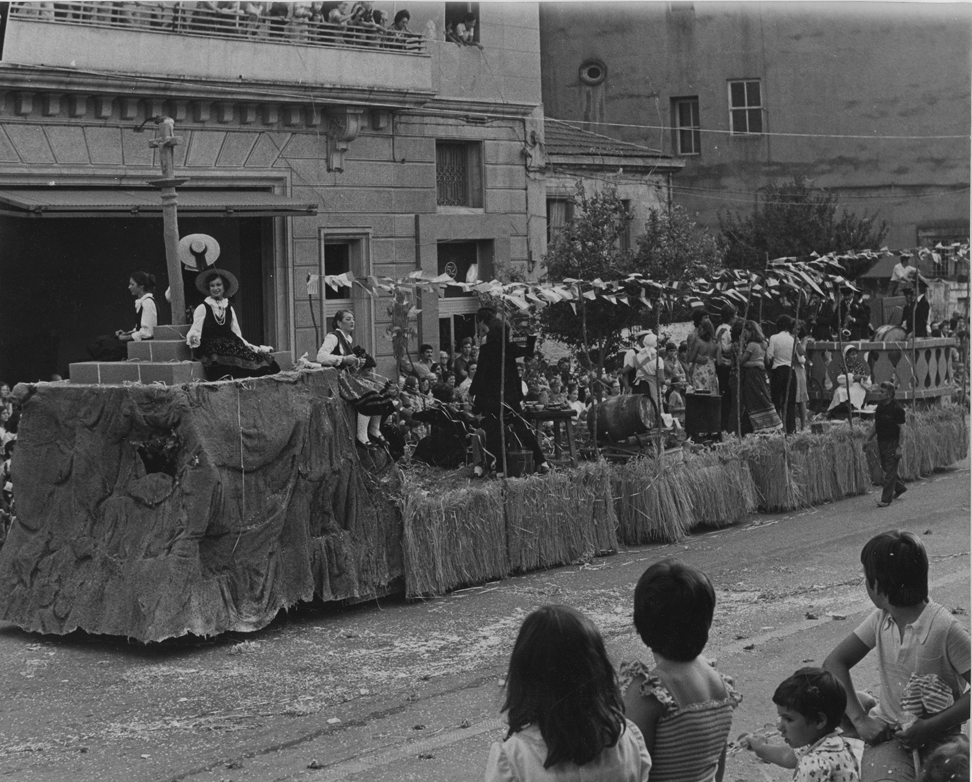 17. batalla flores 1975 magar.jpg