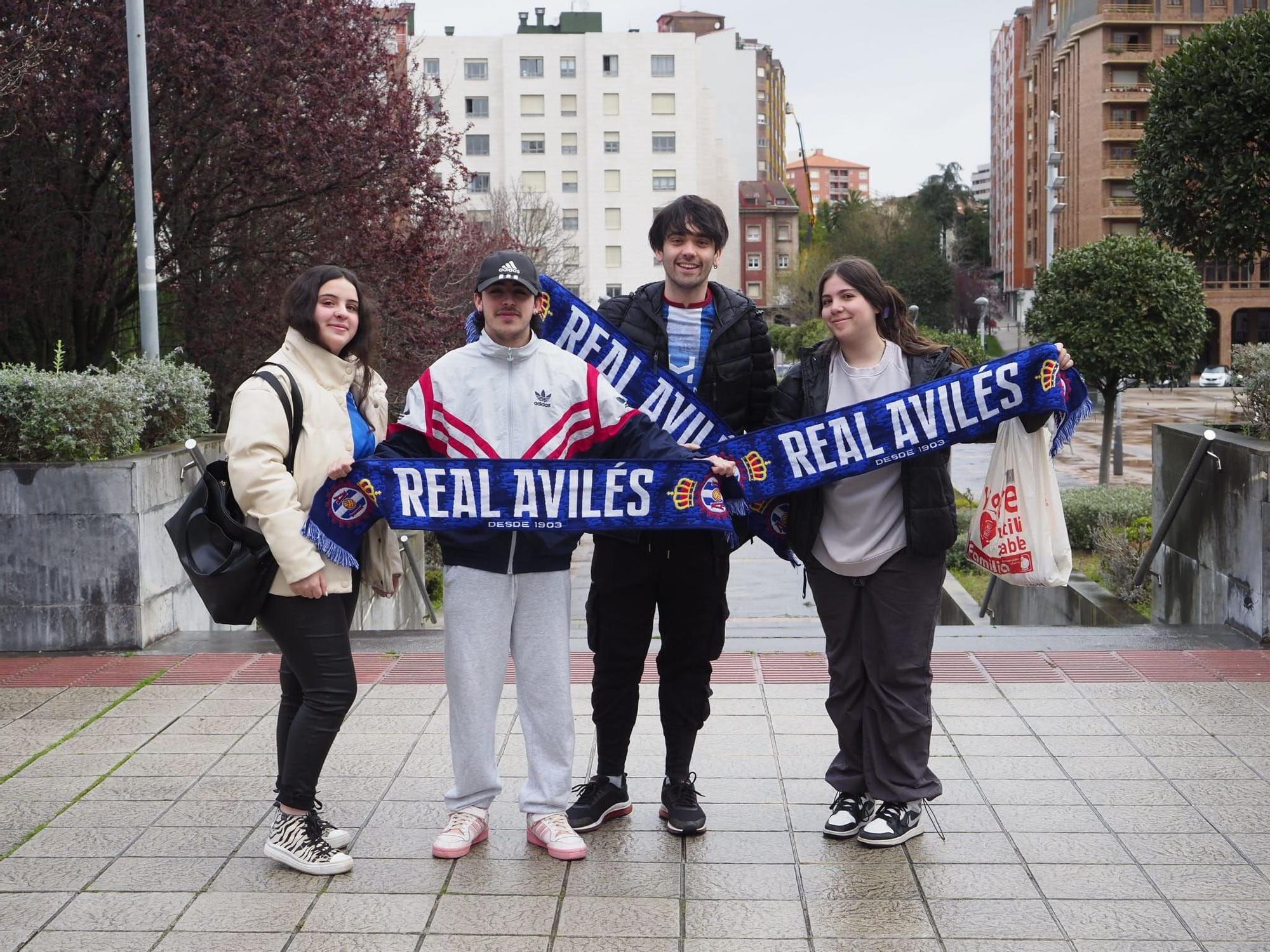 EN IMÁGENES: el desplazamiento de la afición del Real Avilés a Laredo