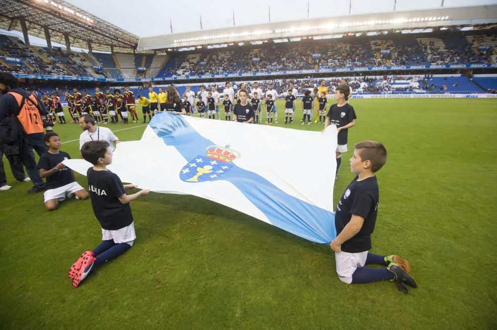 Gran ambiente en el Galicia-Venezuela de Riazor