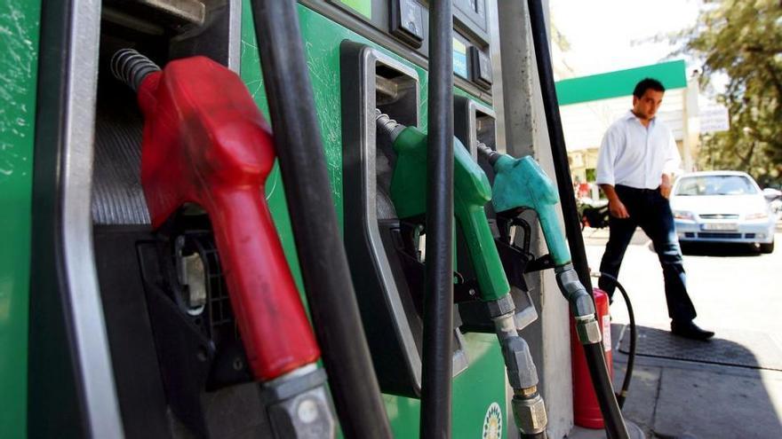 El precio medio de la gasolina sube un 16,6% en la capital respecto al pasado año