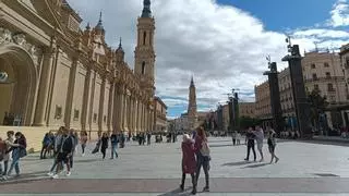 La plaza del Pilar acoge el evento de moda local y sostenible "Aragón Fashion Street"