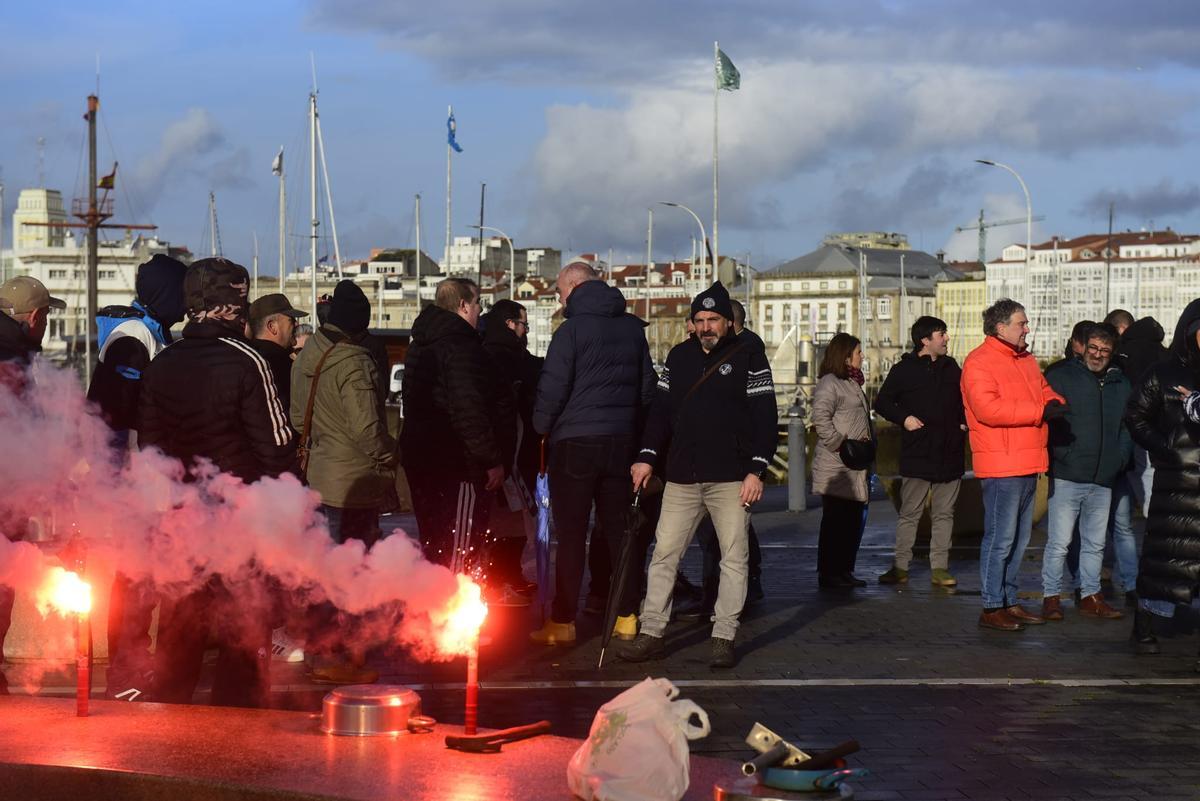 Concentración de pescadores en O Parrote en protesta por el nuevo Reglamento de Control de la Unión Europea