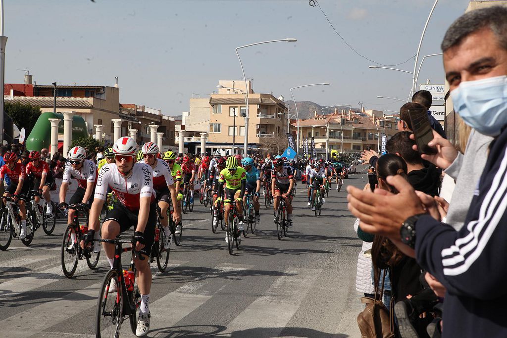 Así ha sido la salida de la Vuelta a Murcia en Fortuna