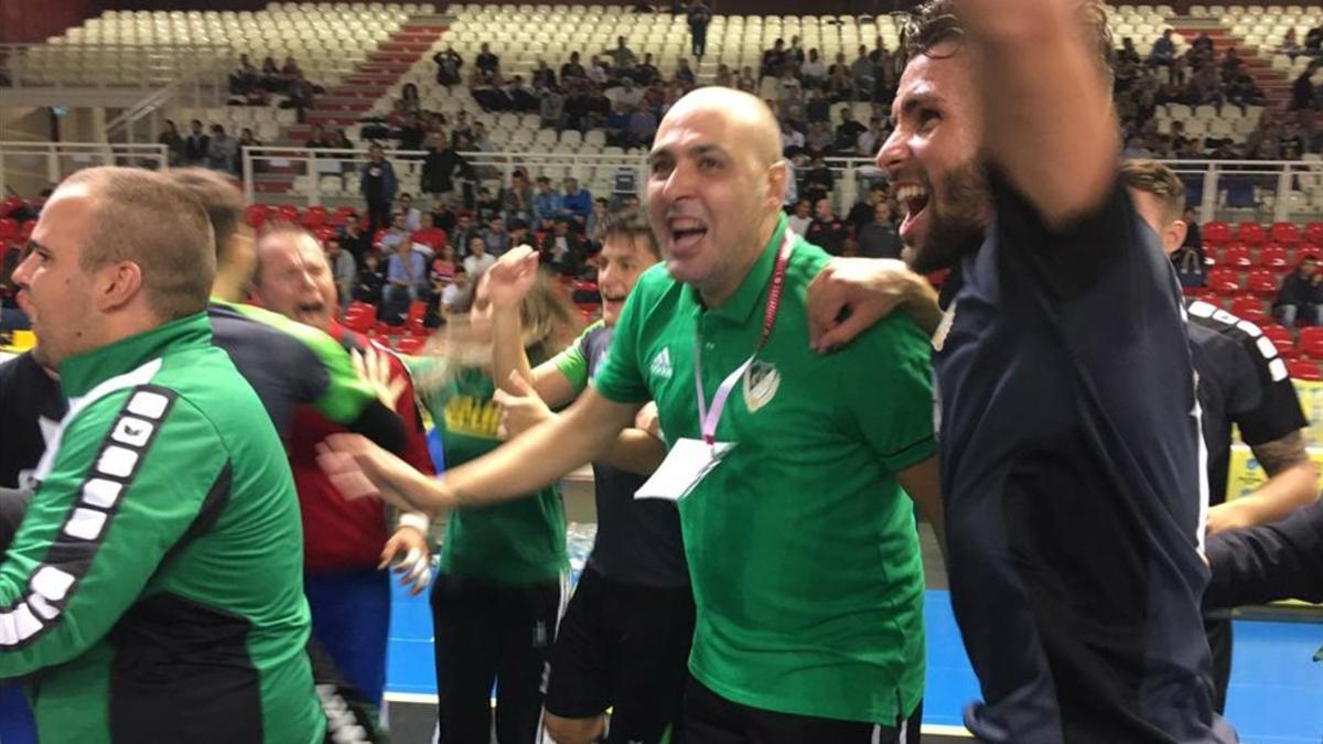 Javi Rodríguez celebró la clasificación del Gyori ETO por todo lo alto