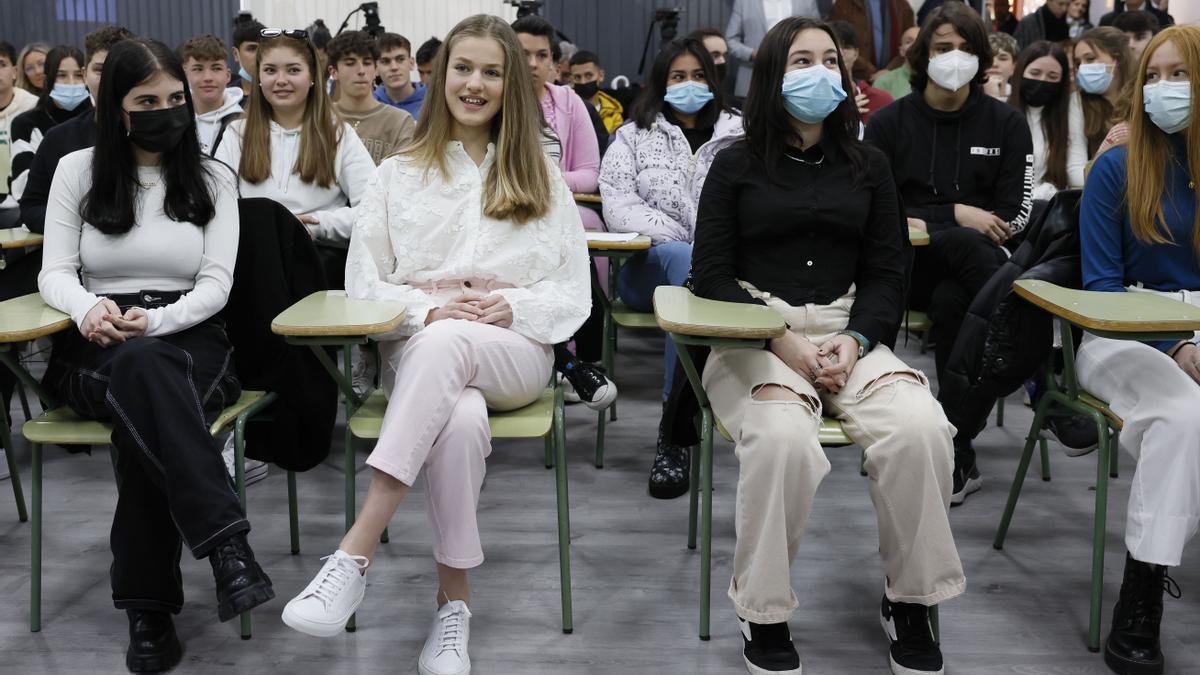 La princesa Leonor en una charla con jóvenes sobre el uso del móvil