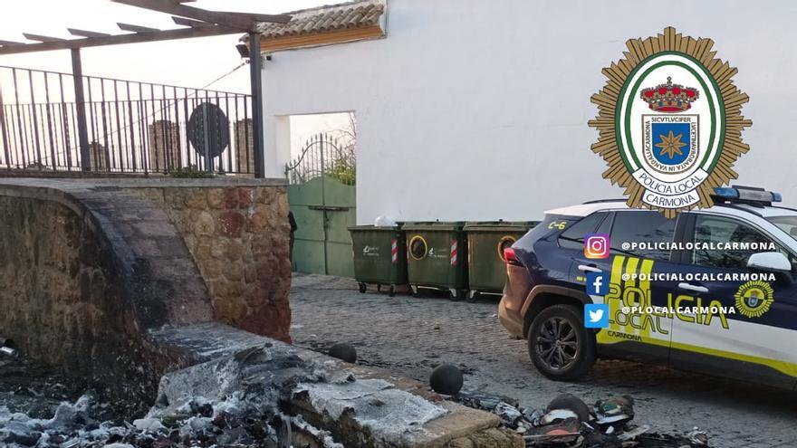 Detenido en Carmona por incendiar dos contenedores de basura