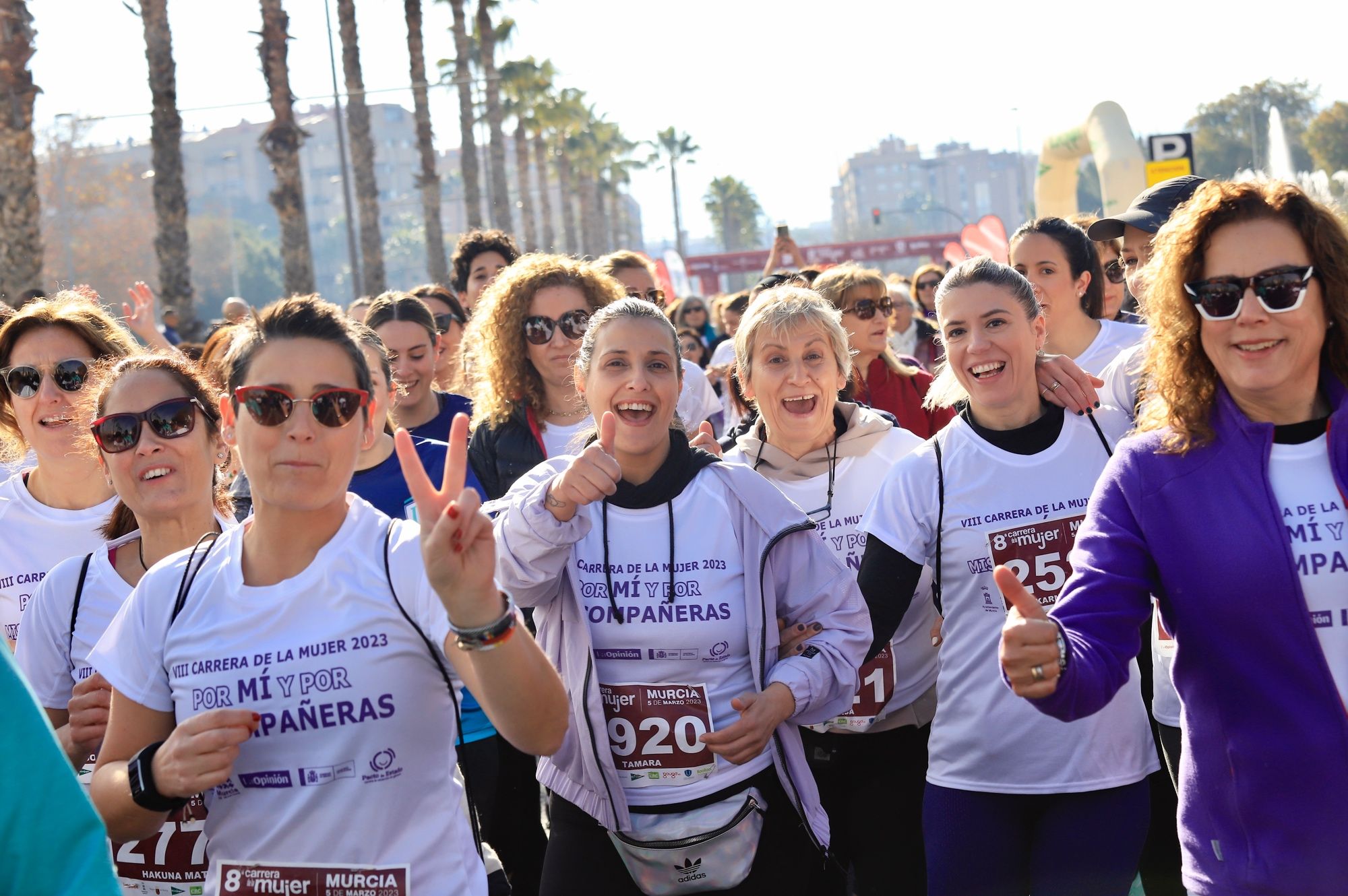 La salida y el recorrido de la Carrera de la Mujer 'inmortalizados' en imágenes