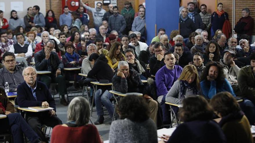 Podemos e IU se desmarcan de la asamblea y continúan su hoja de ruta