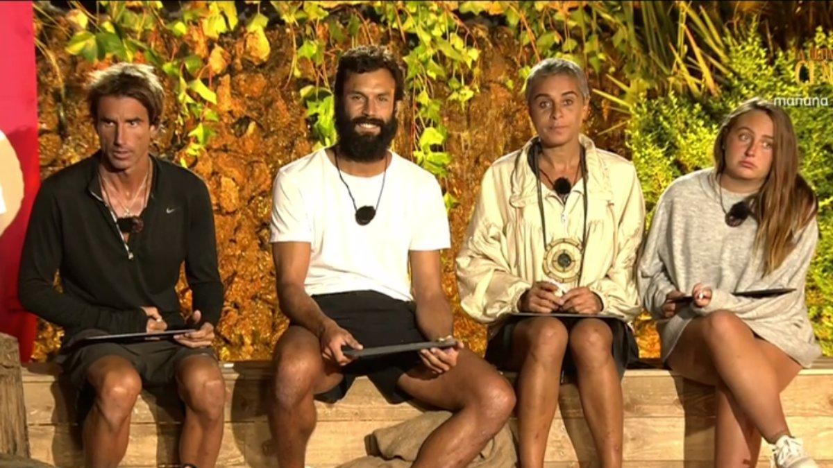 Los finalistas de 'Supervivientes 2020' en la primera parte de la final